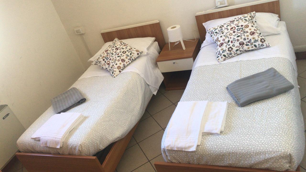 Albergo E Ostello Della Gioventu Biella Centro Storico Zewnętrze zdjęcie