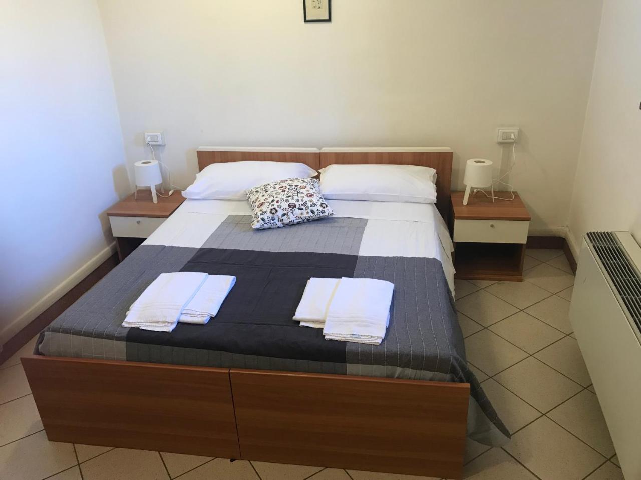 Albergo E Ostello Della Gioventu Biella Centro Storico Zewnętrze zdjęcie