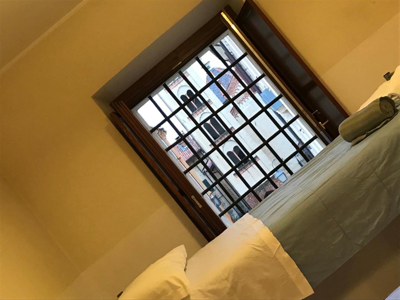 Albergo E Ostello Della Gioventu Biella Centro Storico Zewnętrze zdjęcie